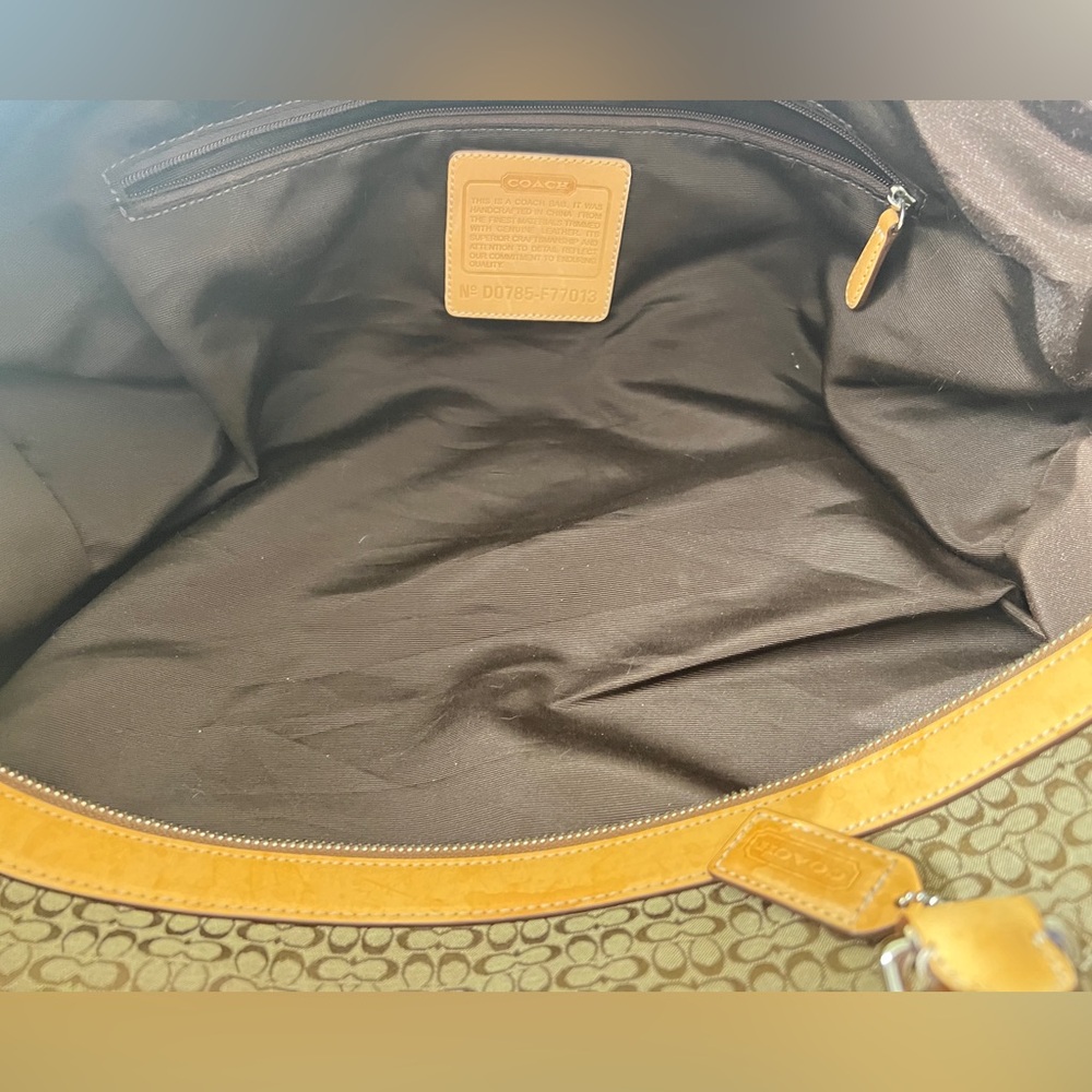 Coach Stylish Tan Leather and Brown Bag - Picture 10 of 15